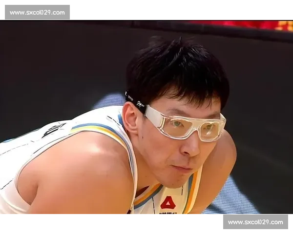 精彩篮球对决终极胜负揭晓 谁将问鼎冠军之巅挑战者激烈对抗全程回顾