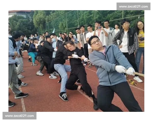 团结拼搏共奋进 拨河比赛展风采 团结拼搏共奋进 拨河比赛展风采